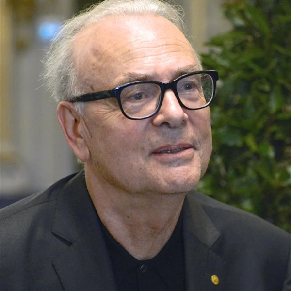 PATRICK MODIANO