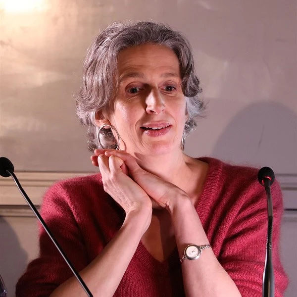 MONA CHOLLET