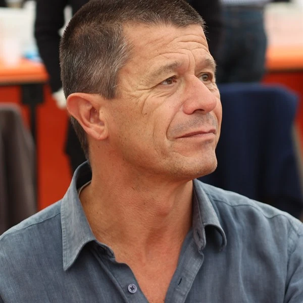 Portrait de Emmanuel Carrère